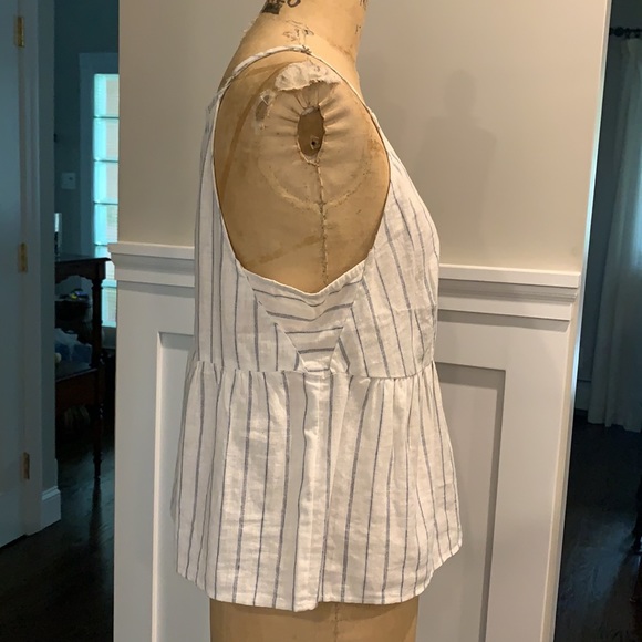 BCBG- Linen top, white with blue stripes & design- size L - Picture 2 of 4